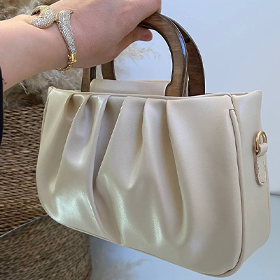 تفاوت های کیفیت و دوام در کیف های دخترانه چرم و پارچه ای